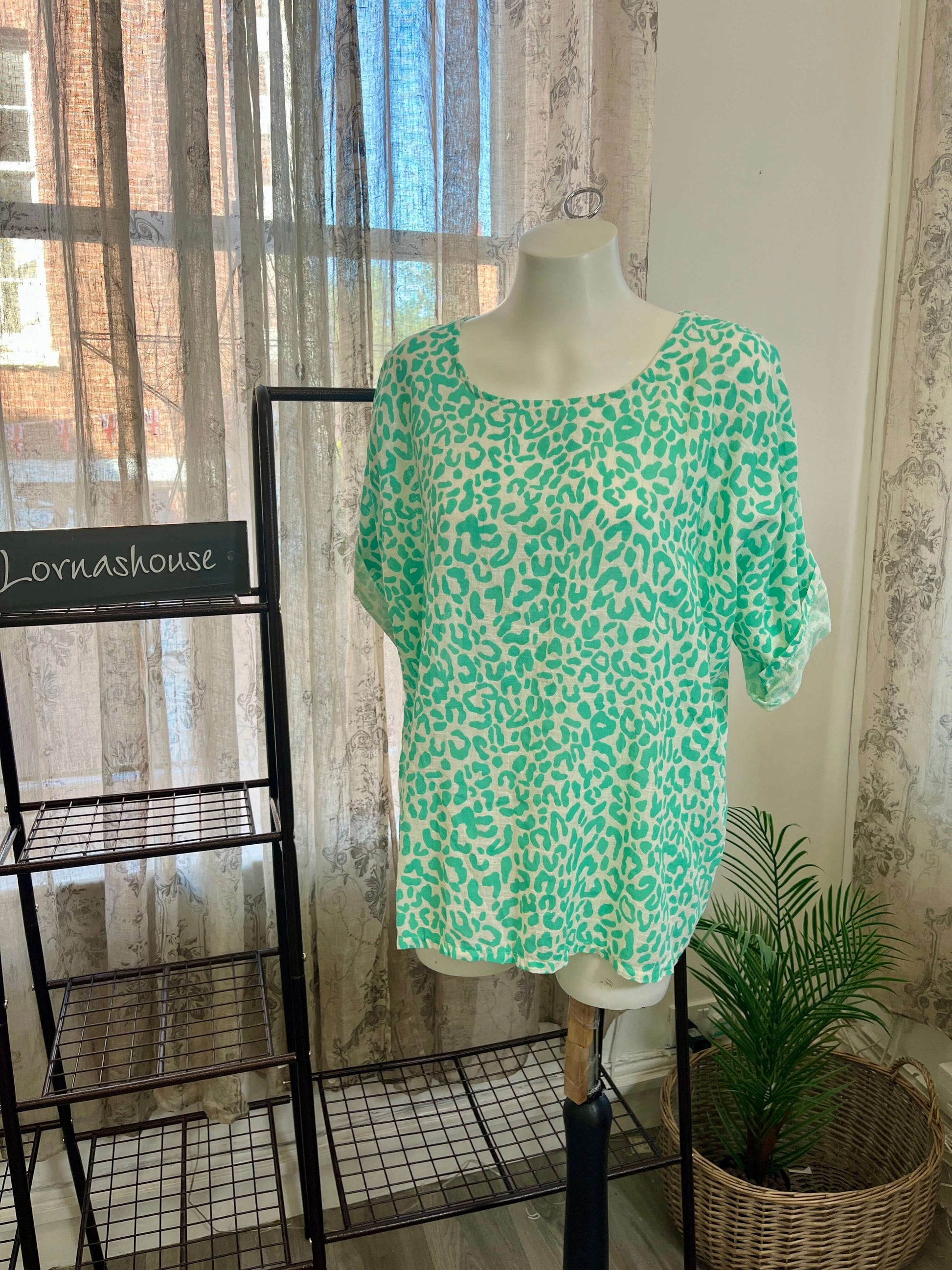 Linen Leopard Print Box Top