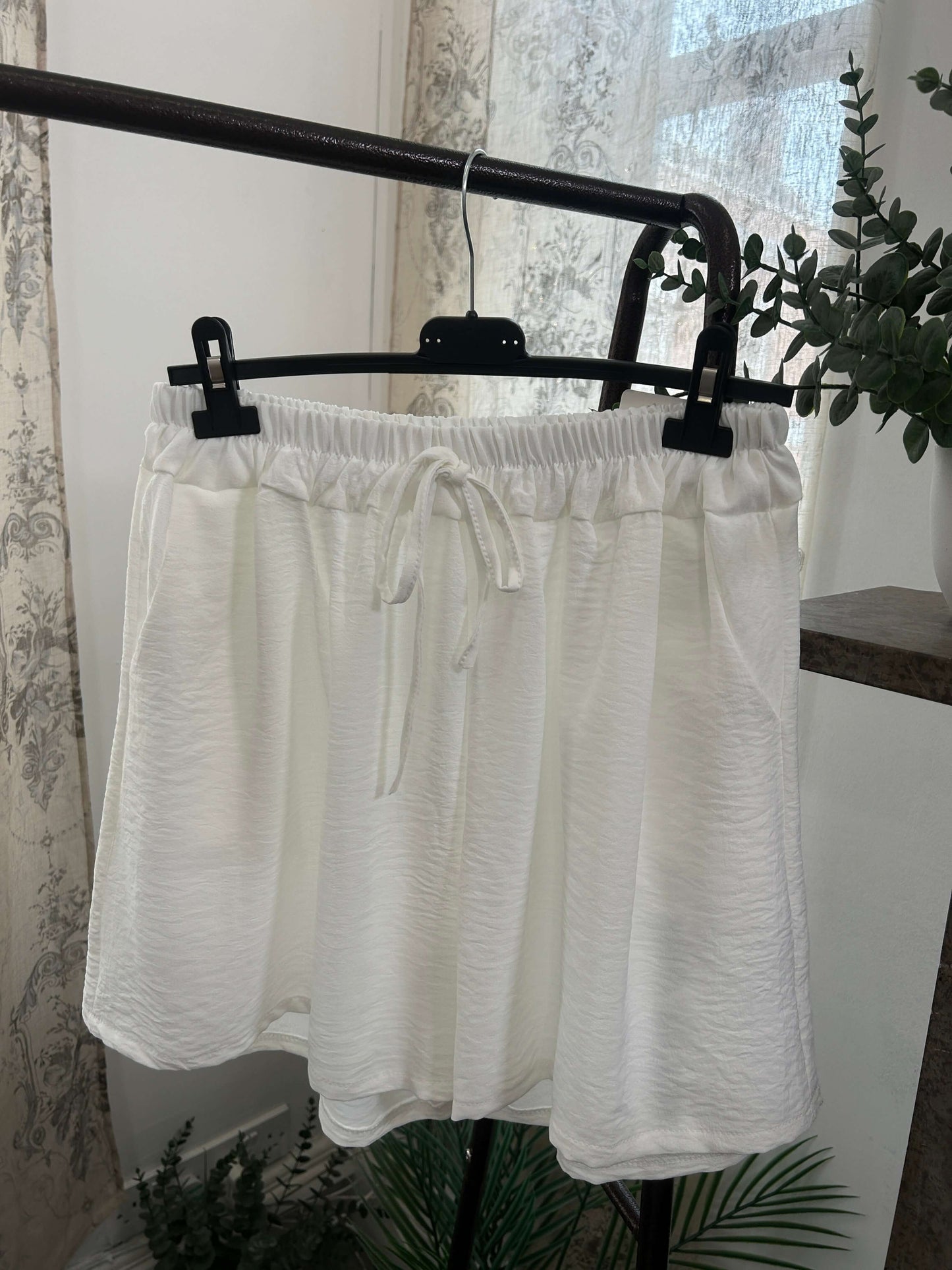 Plain Elegant Floaty Shorts