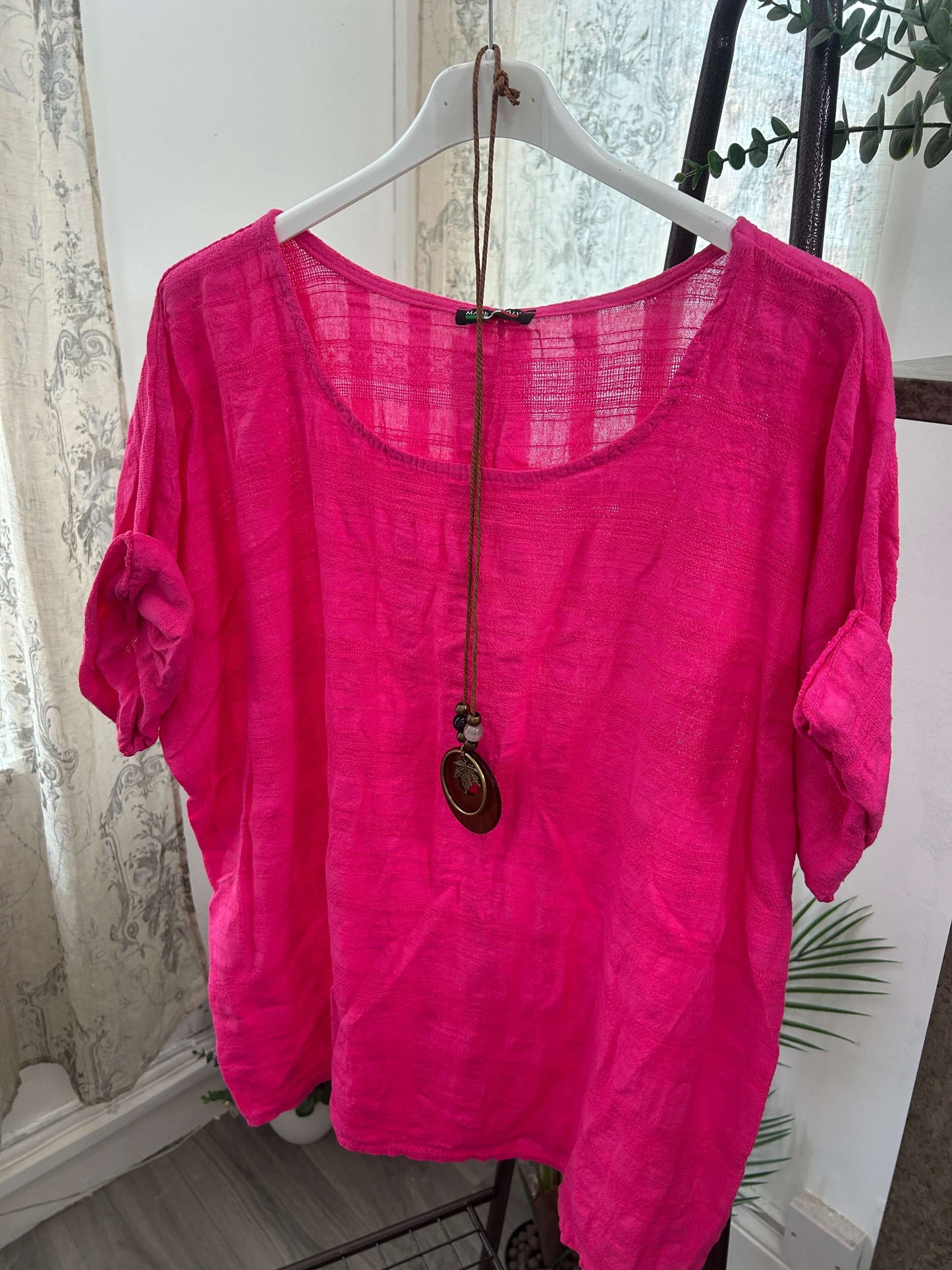 Sofia Stripe Weave Box Top With Necklace