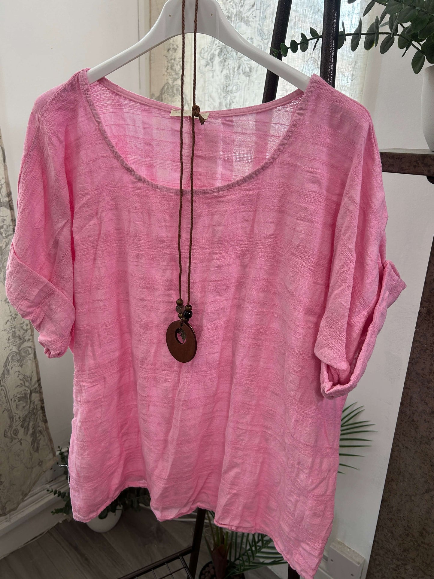 Sofia Stripe Weave Box Top With Necklace