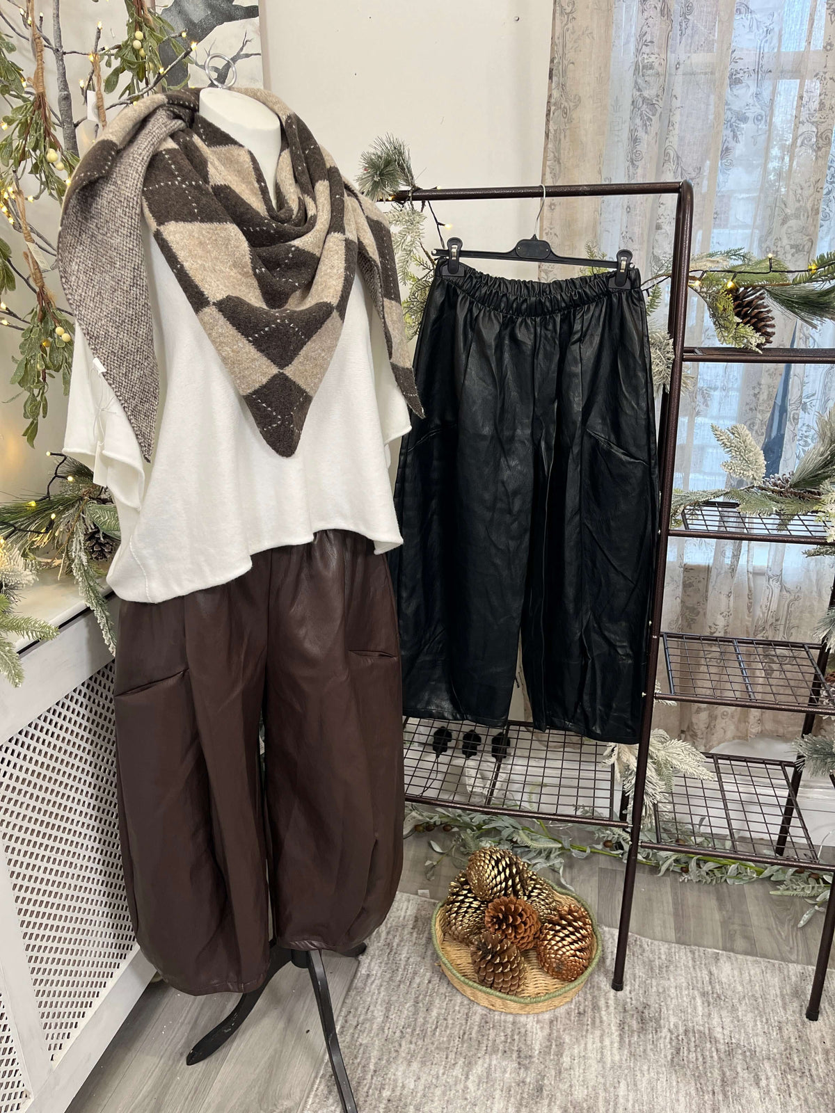 Ladies Leather Look Trouser
