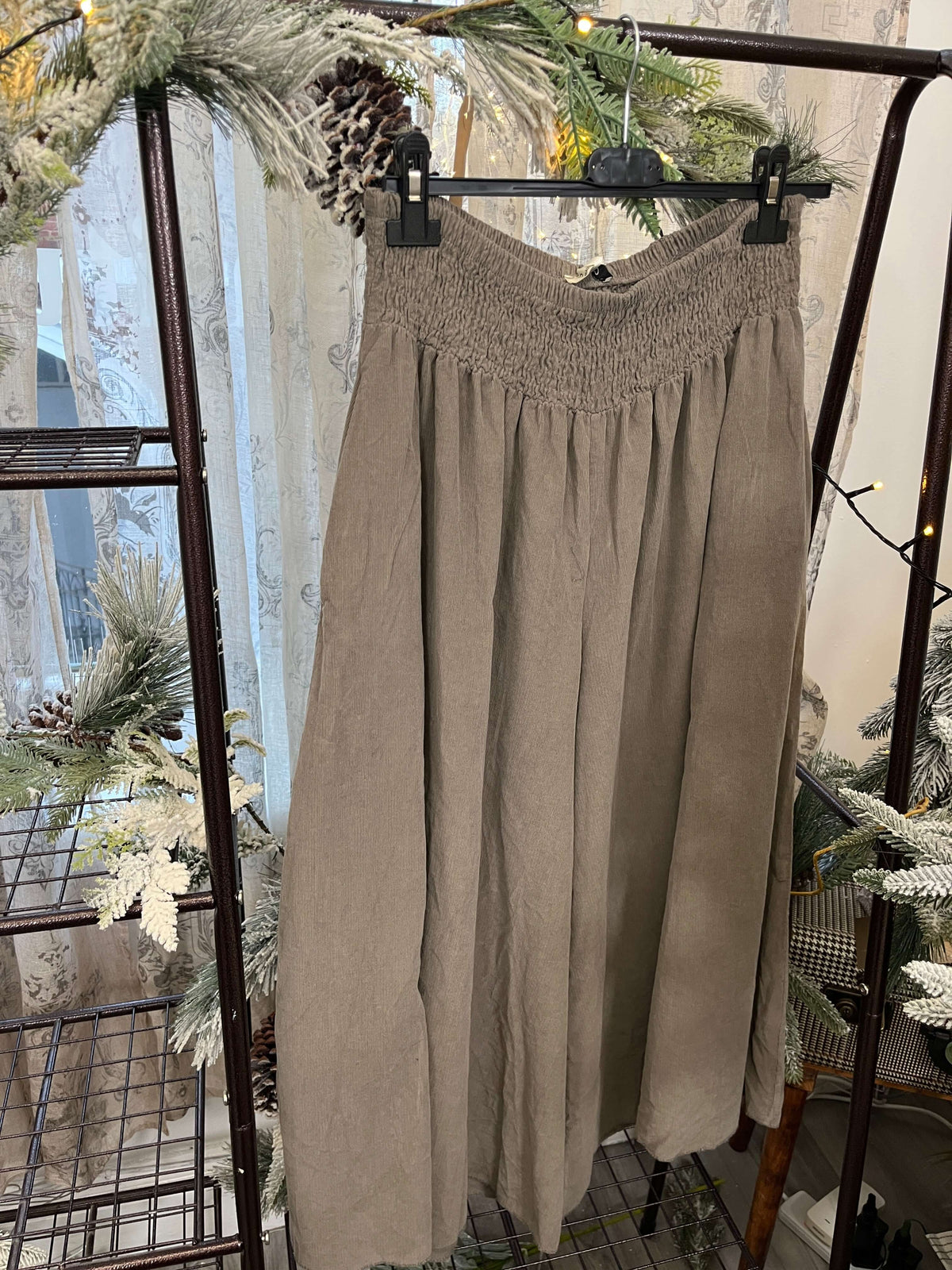 Olive Ladies Needlecord Elasticated Cullottes