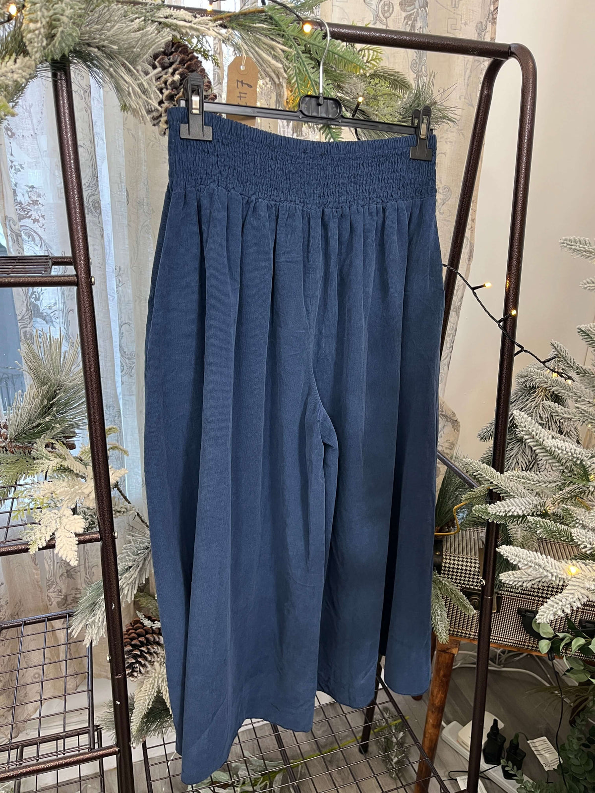 Olive Ladies Needlecord Elasticated Cullottes
