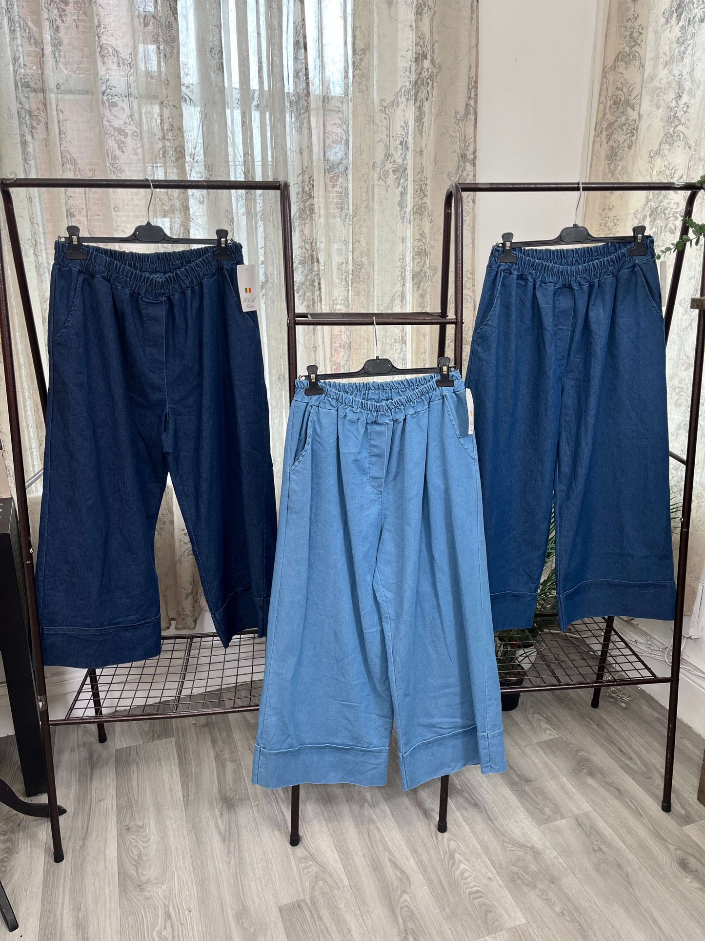Aubrey Wide Leg Turn Up Detail Jeans
