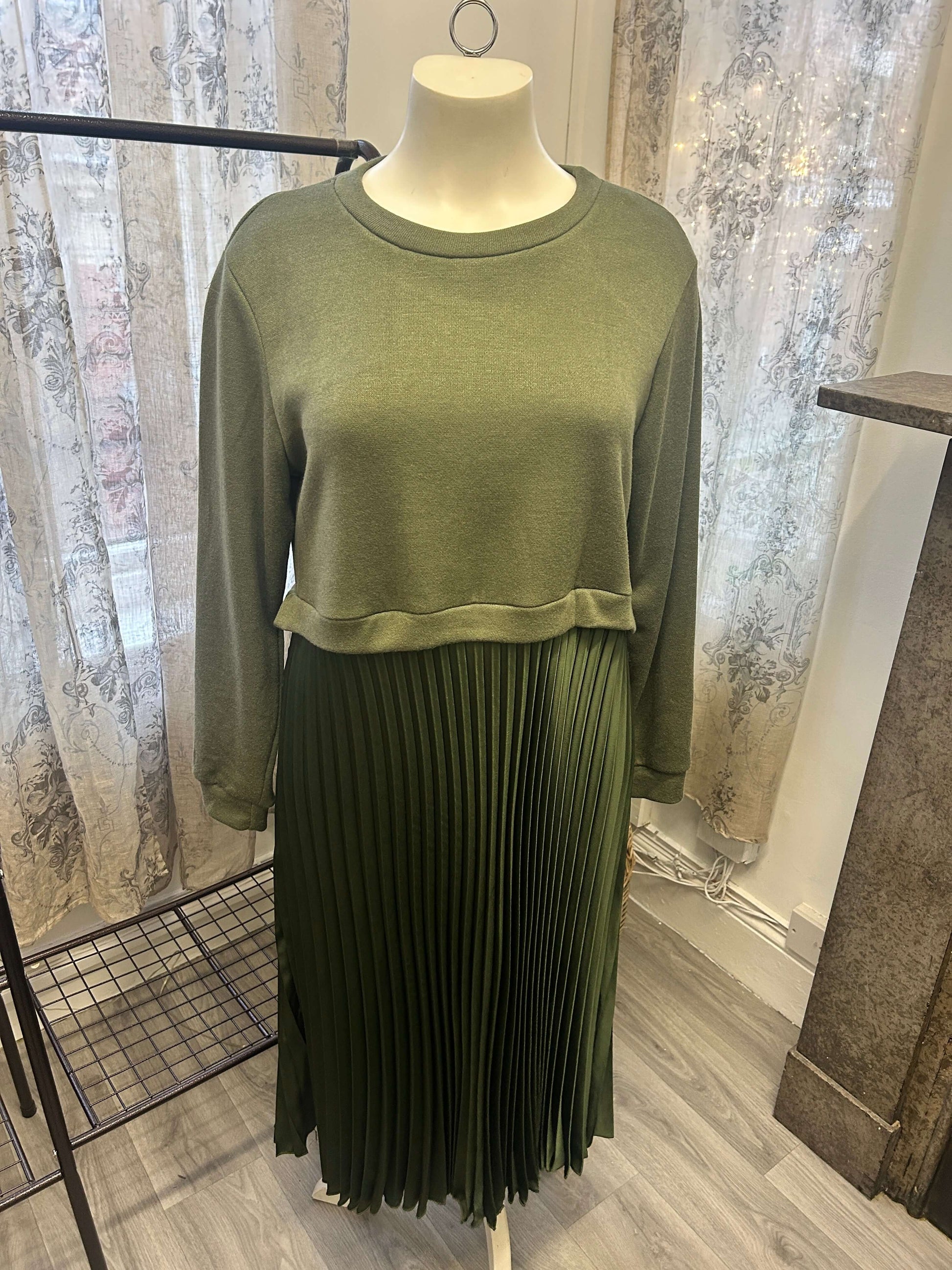 Pleated Maxi Dress with Jersey Top