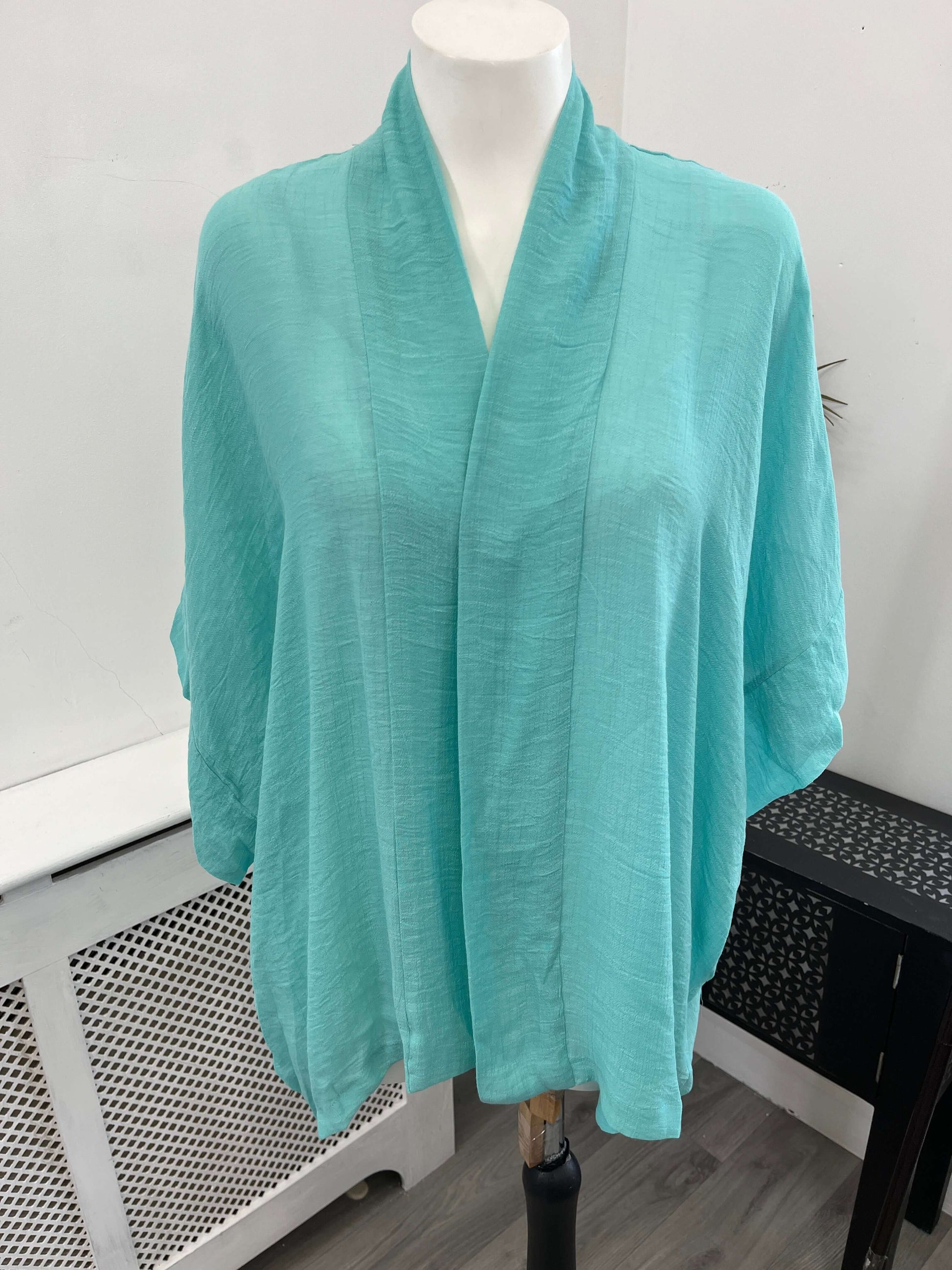 Relaxed Edge to Edge Kimono