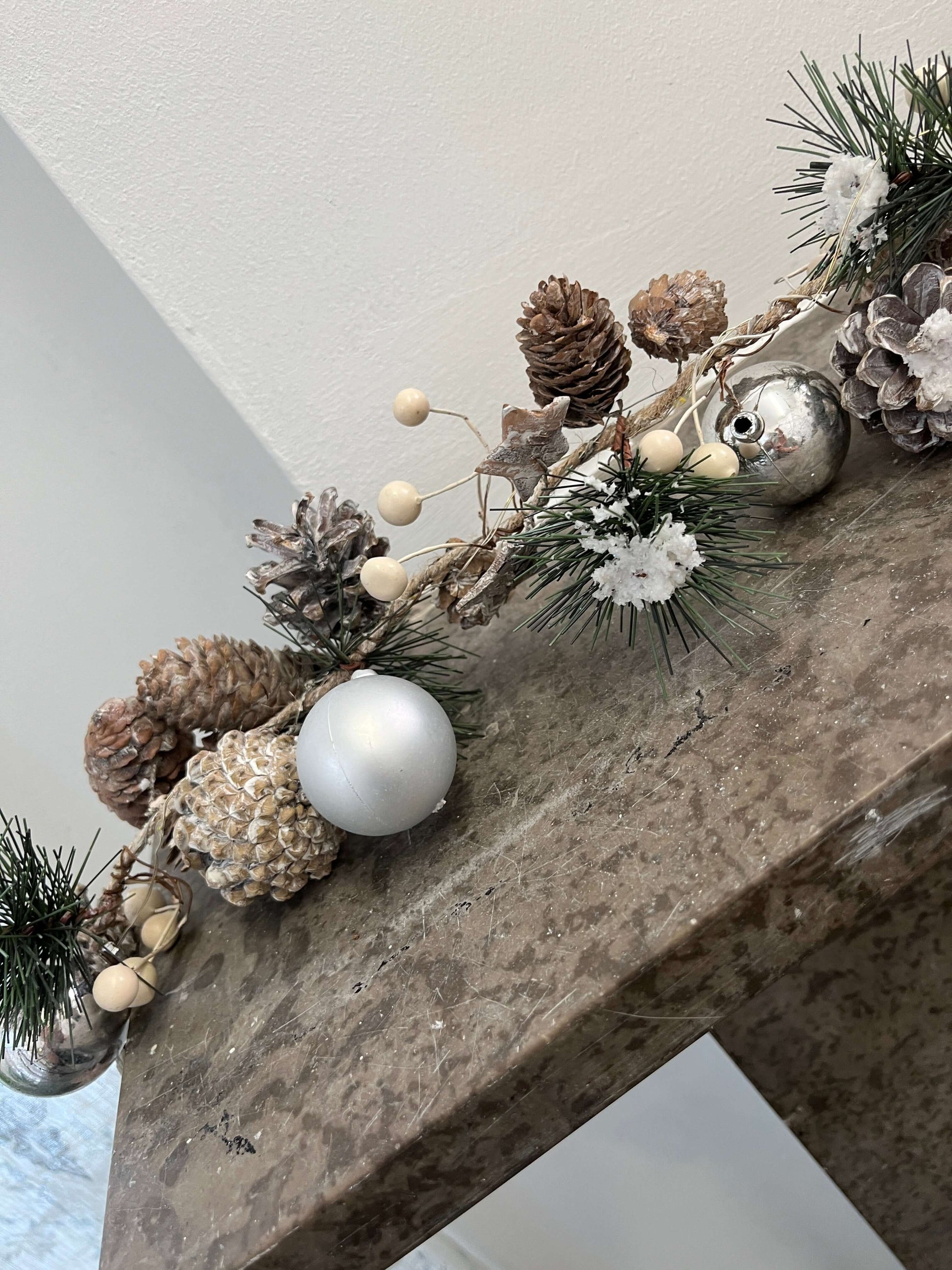 Christmas Bauble Pinecone Garland