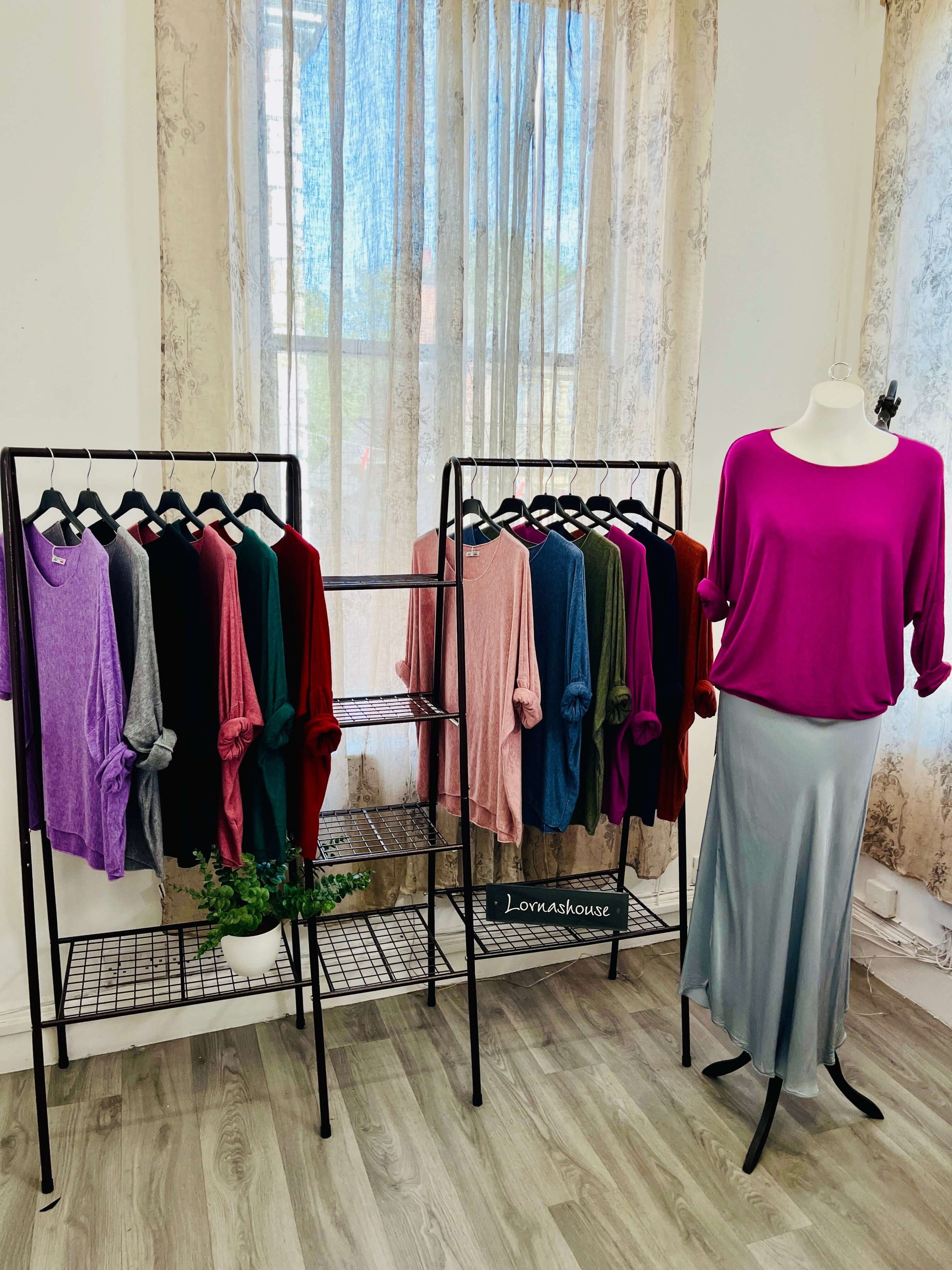 Ariel Curved Front Fine Knit Jumper