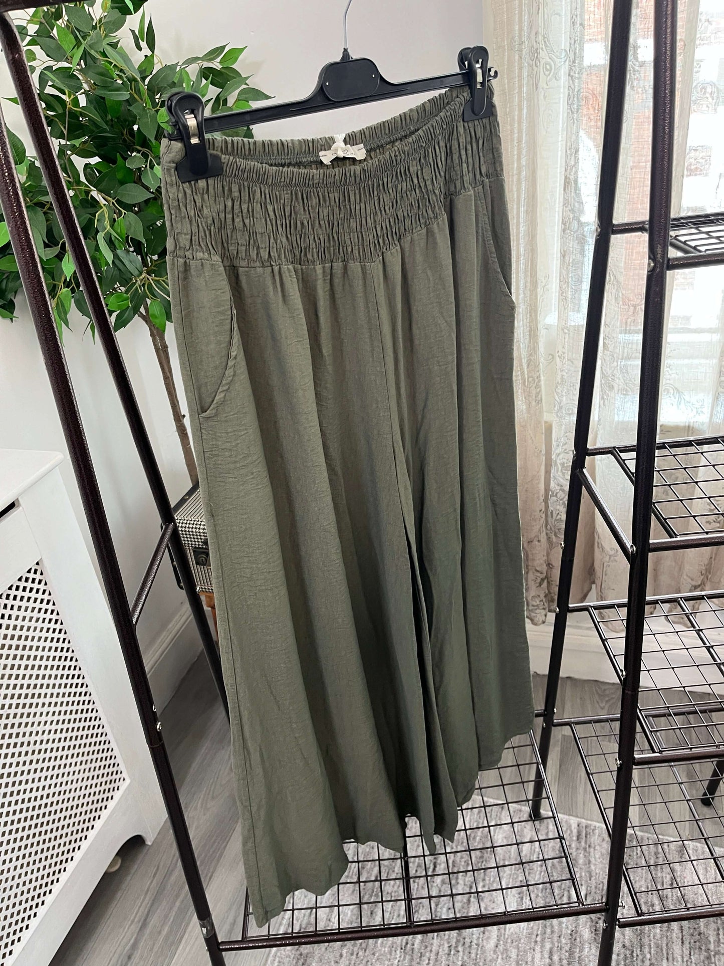 Veronica Elasticated Wide Leg Ankle Grazer