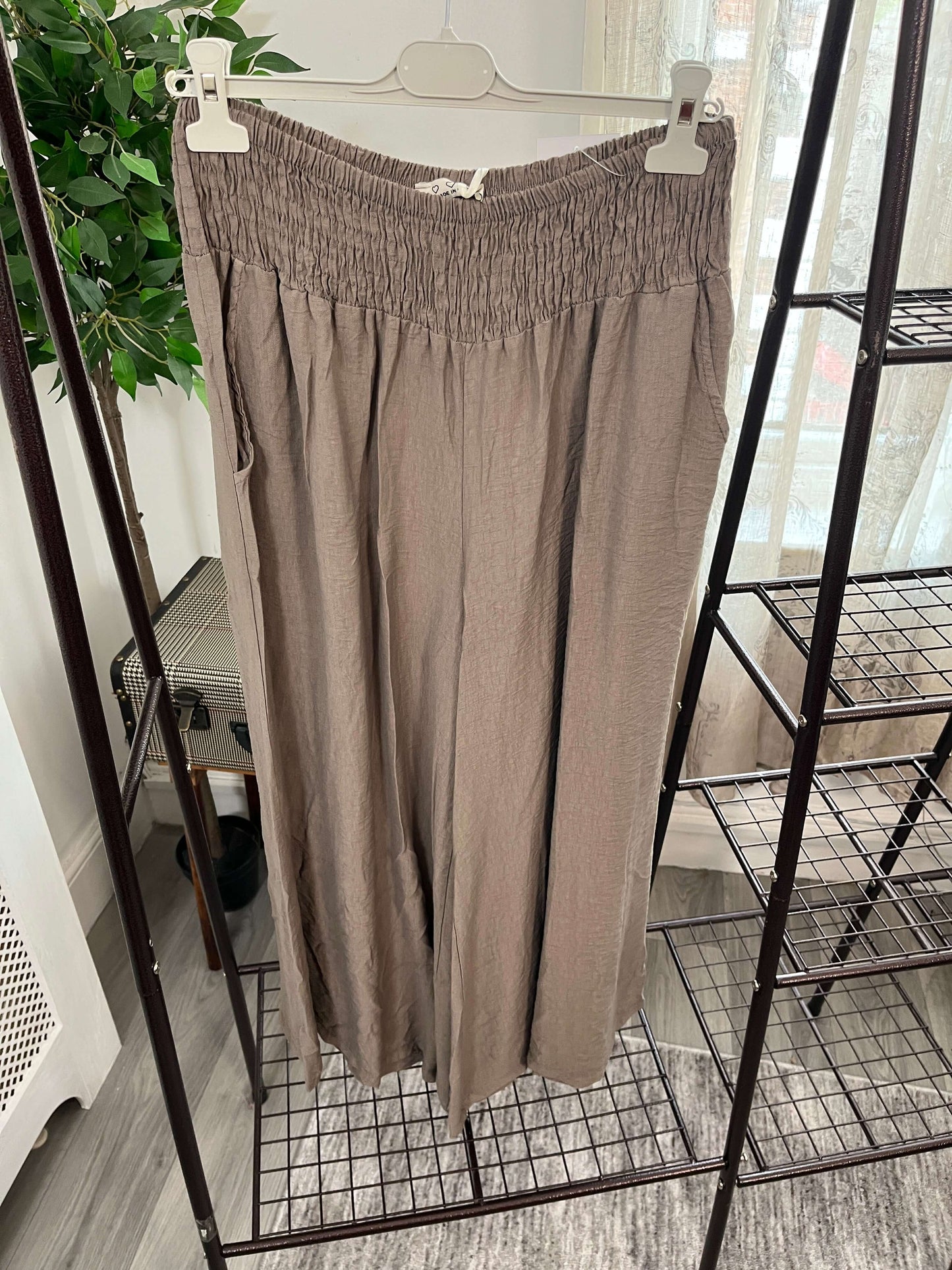 Veronica Elasticated Wide Leg Ankle Grazer