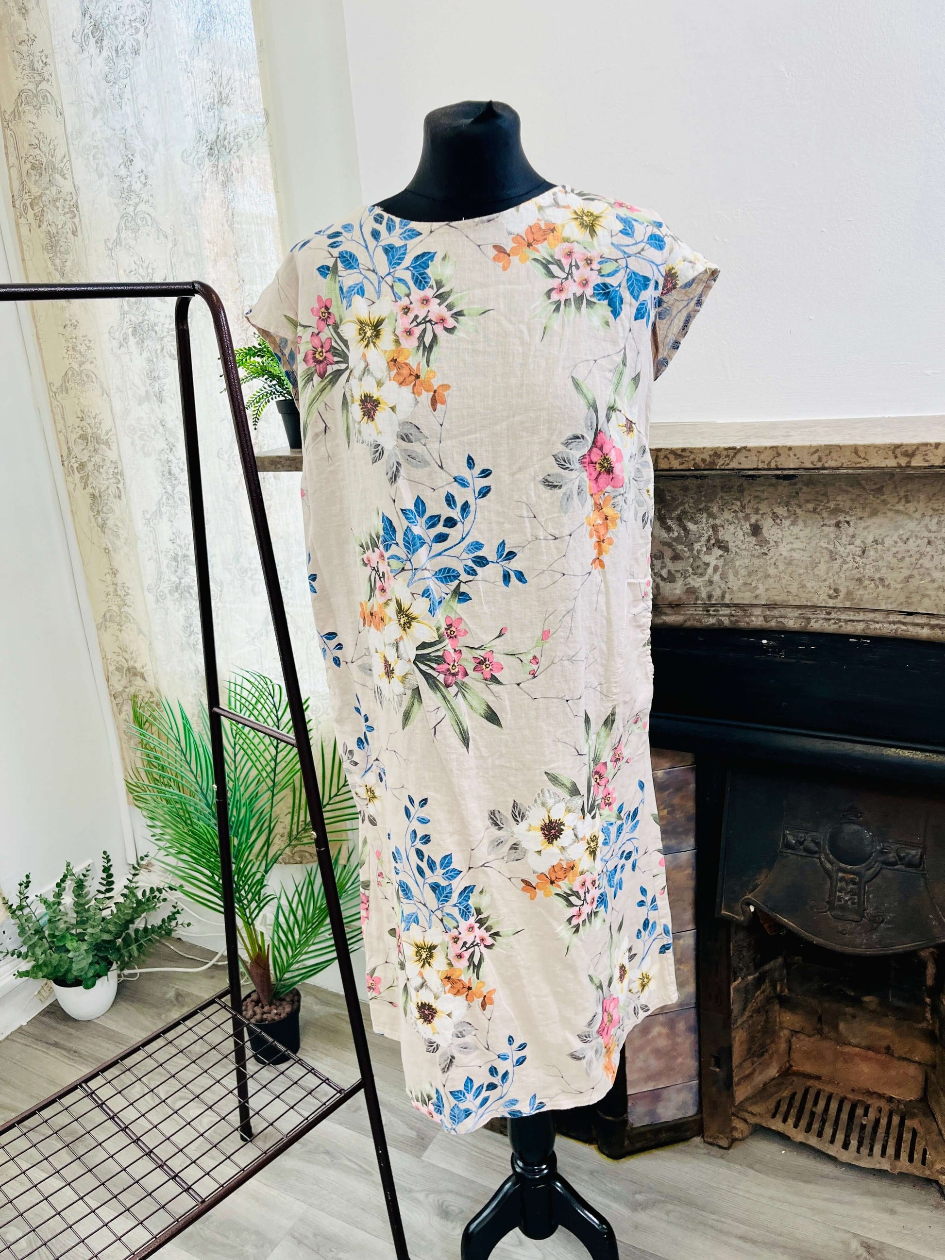 Carys Floral Knee Length Dress