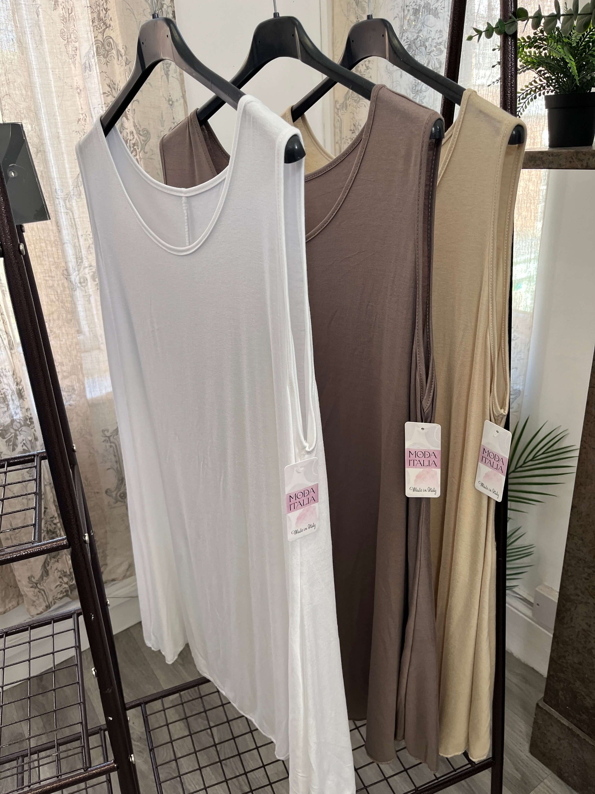 Lightweight Round Neck Swing Vest