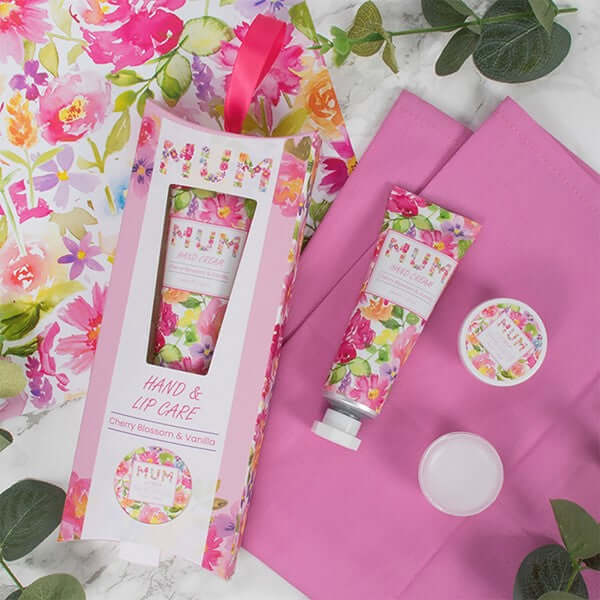 Floral Garland Hand Lip Set Mum