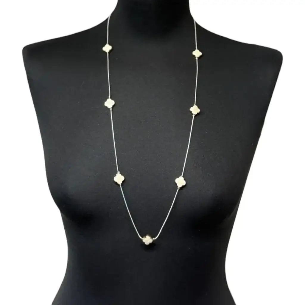 Jess & Lou - Clover Pearlescent Necklace White