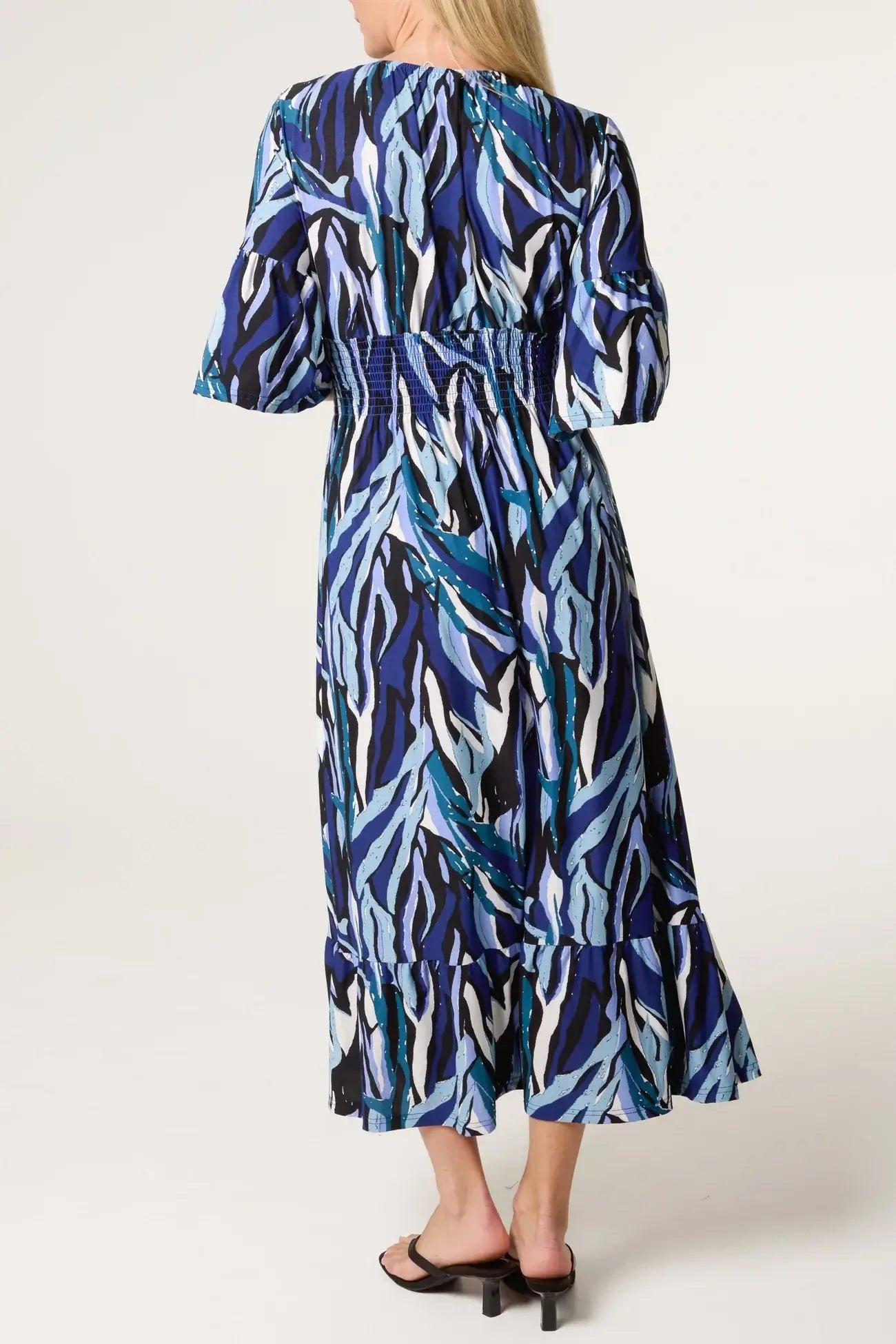 Abstract Stripe Stretch Empire Bust Maxi Dress