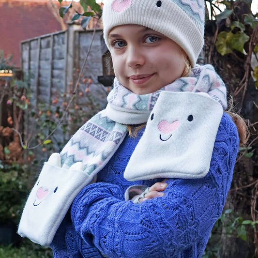 POM Cherie - Winter wonderland pastel scarf with polar bear pockets