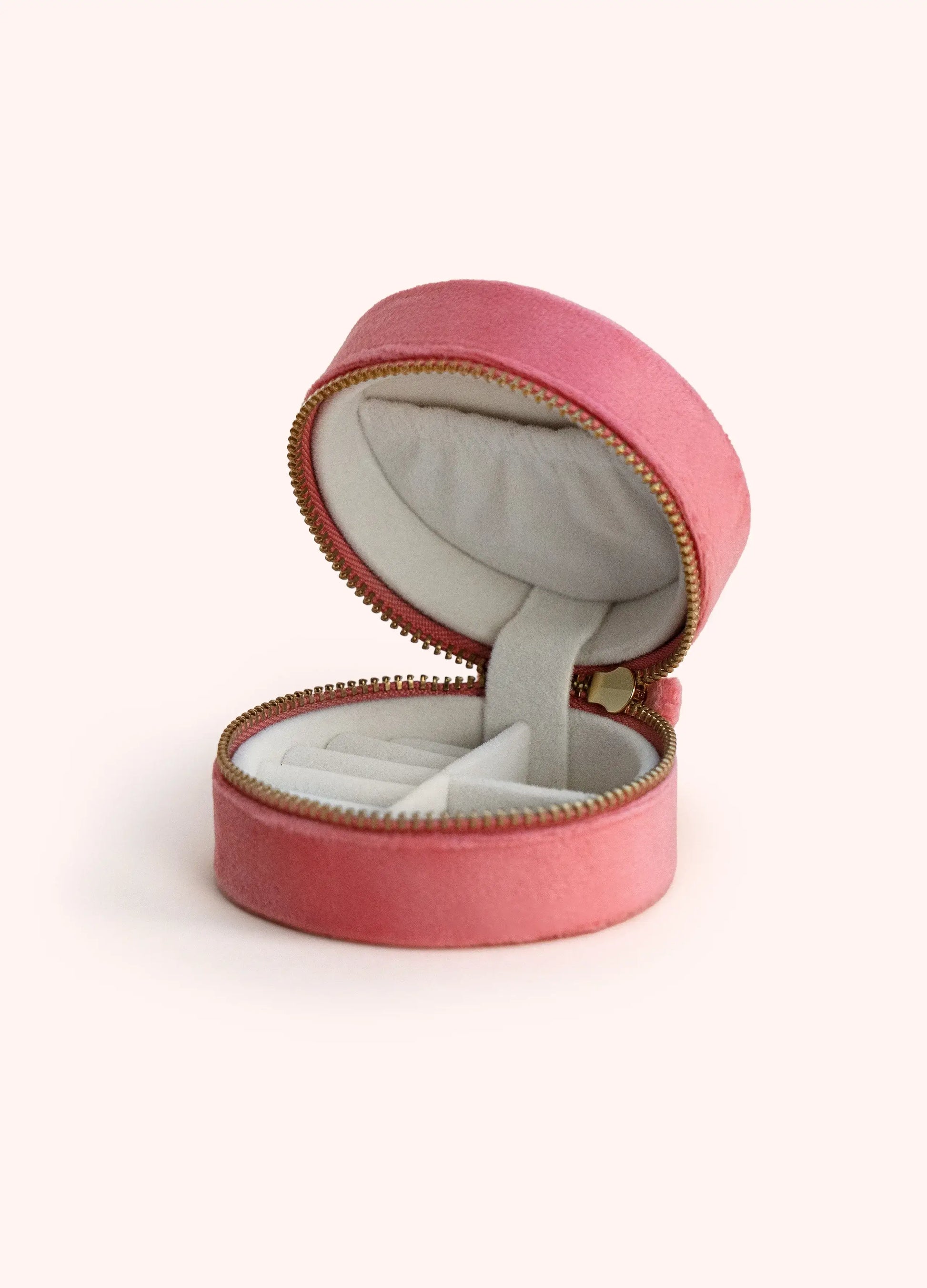 Powder Design Round Jewellery Box - Mouse