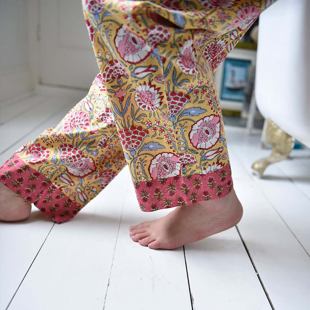 Powellcraft - Yellow & Pink Carnation Print Pyjamas