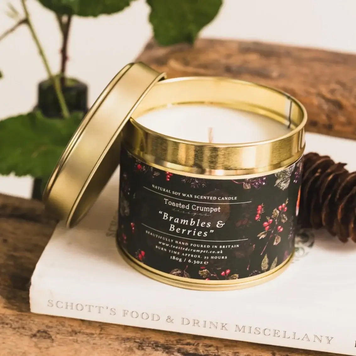 Brambles & Berries Candle in a Matt Gold Tin
