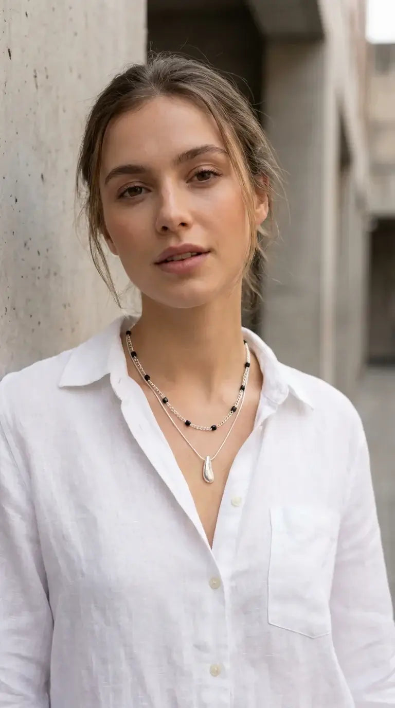 Envy Jewellery - Short silver double layer necklace with grey crystals