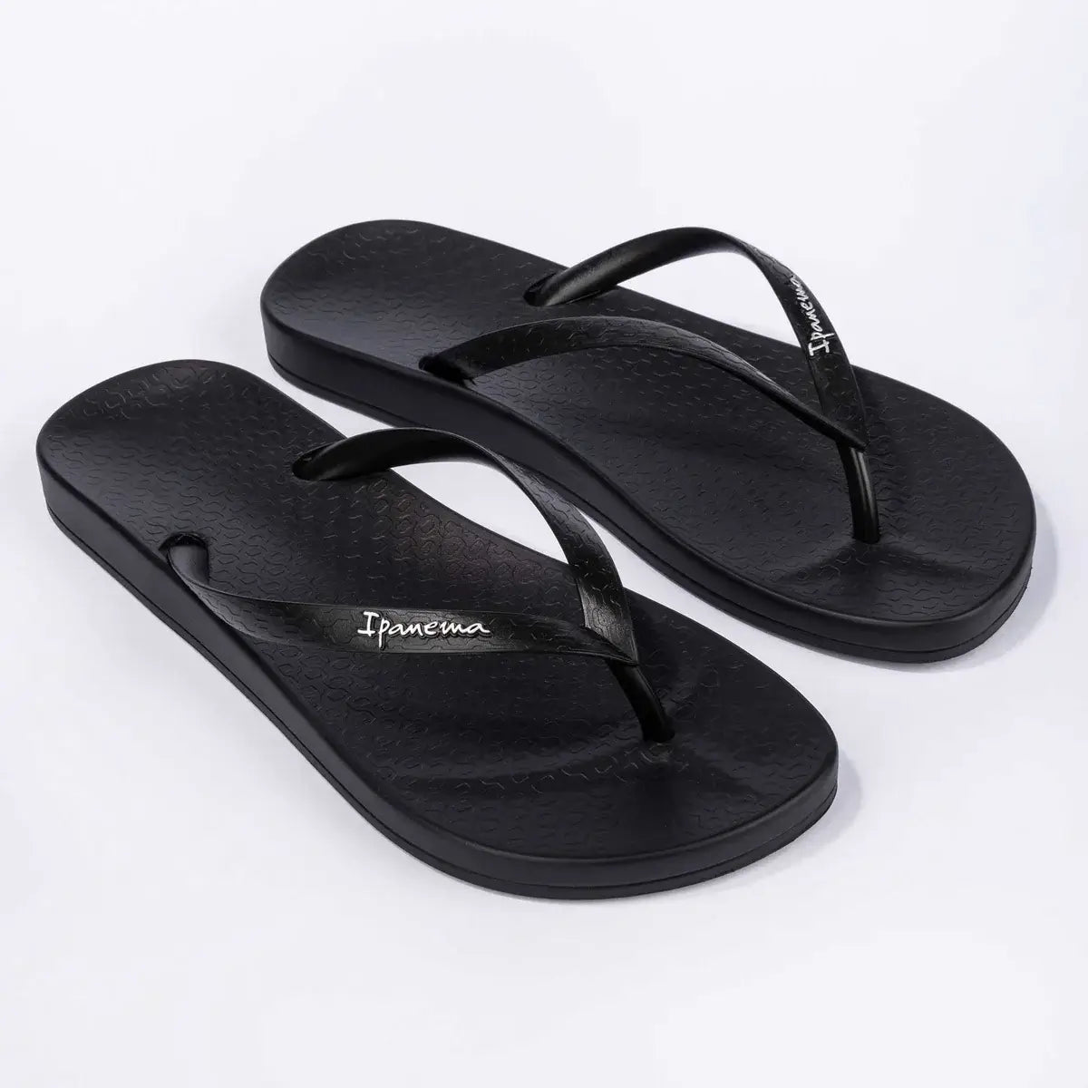 Ipanema - Anatomic Flip Flops in Black