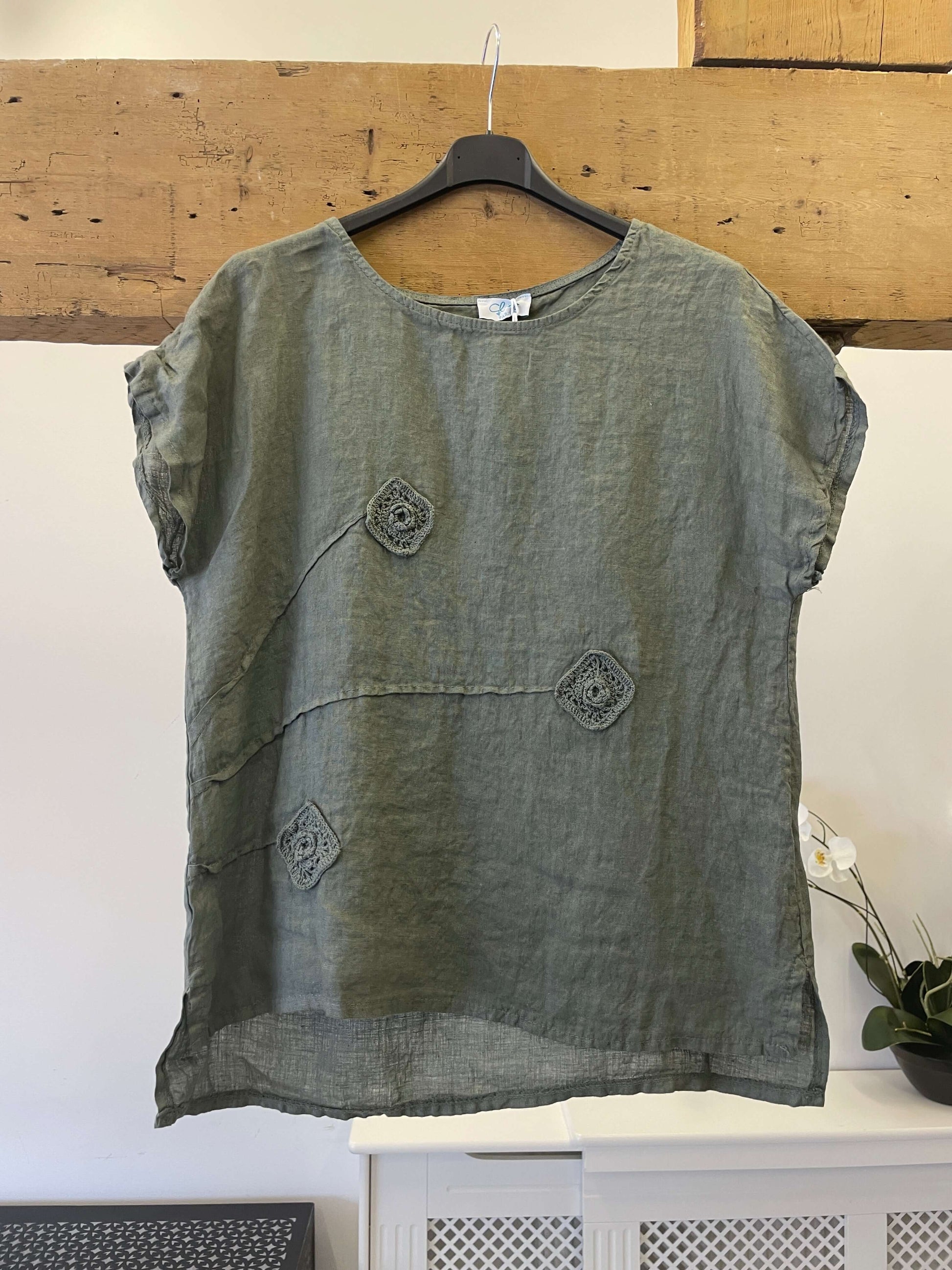 Crochet Flower Linen T-Shirt